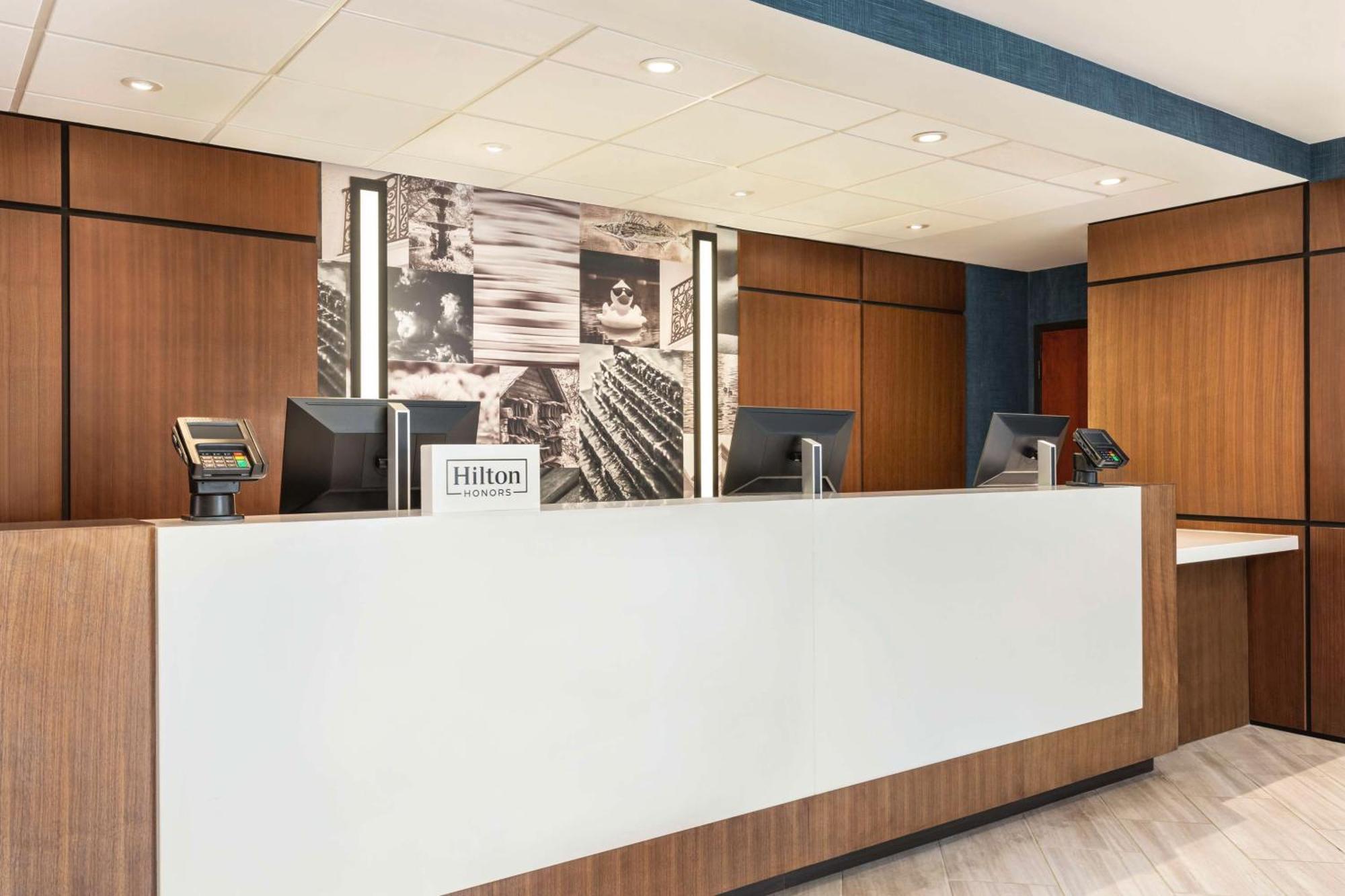 Embassy Suites By Hilton Kansas City Overland Park Exteriér fotografie