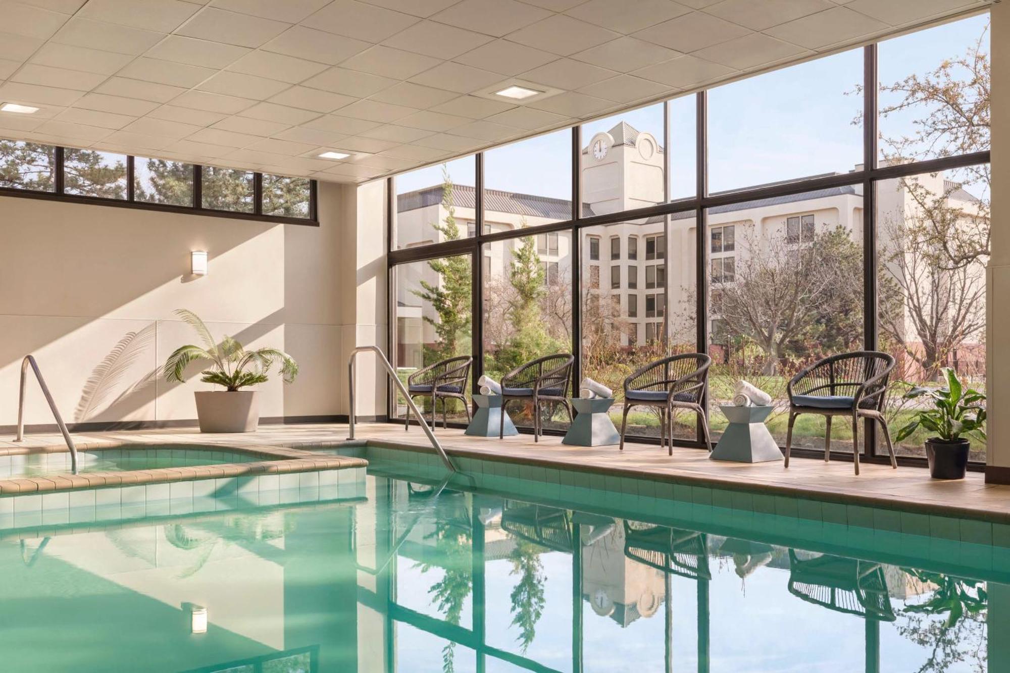 Embassy Suites By Hilton Kansas City Overland Park Exteriér fotografie