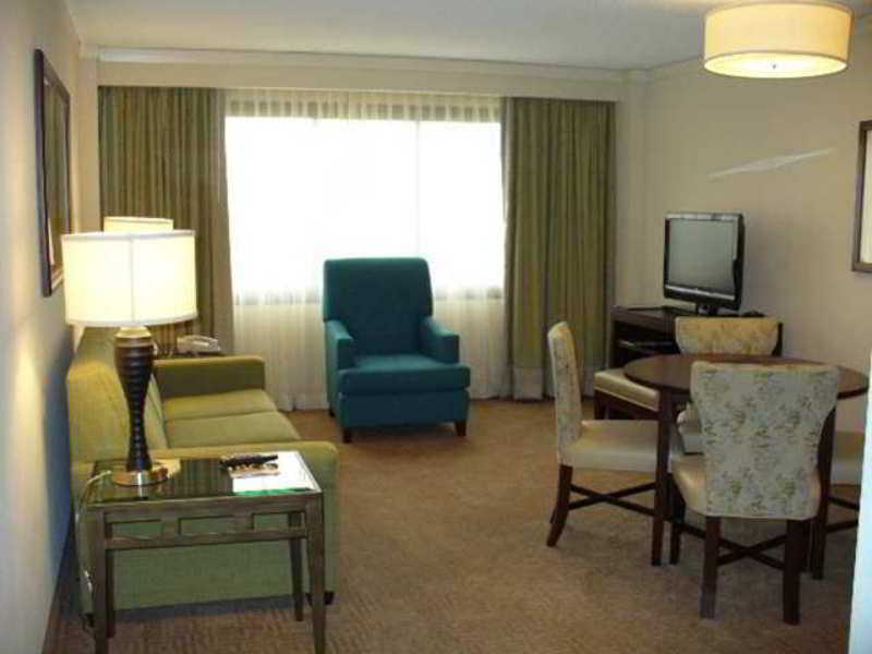 Embassy Suites By Hilton Kansas City Overland Park Pokoj fotografie
